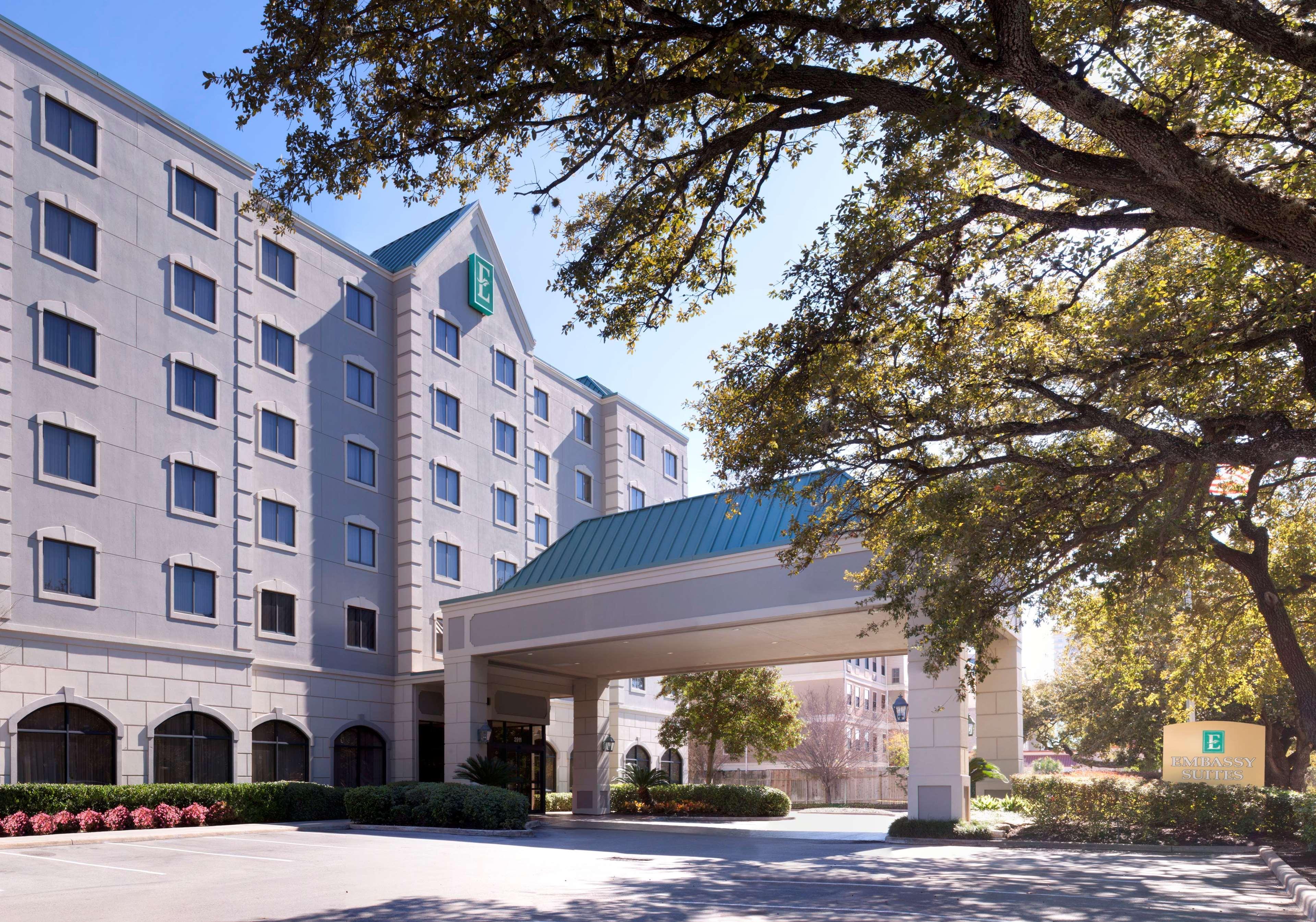 Embassy Suites By Hilton Houston Near The Galleria Εξωτερικό φωτογραφία