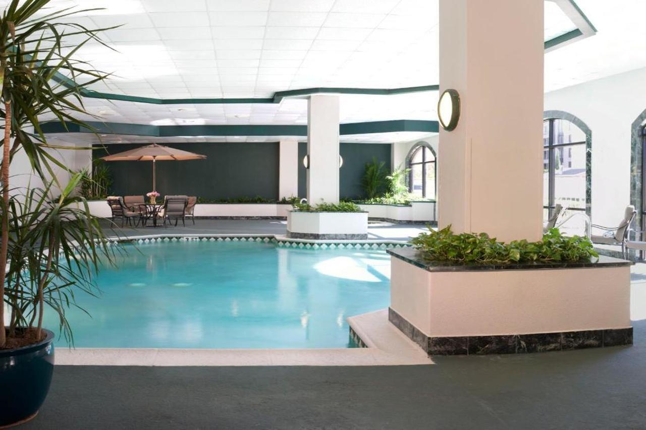Embassy Suites By Hilton Houston Near The Galleria Εξωτερικό φωτογραφία