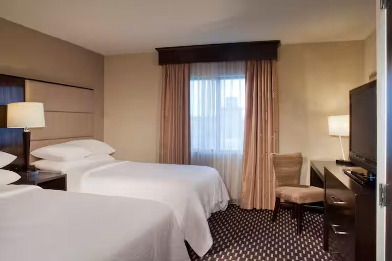 Embassy Suites By Hilton Houston Near The Galleria Εξωτερικό φωτογραφία