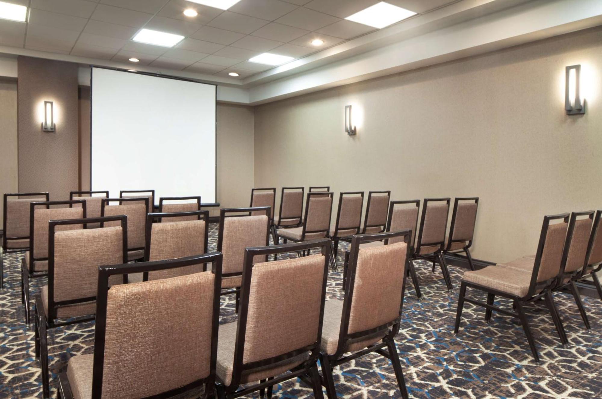 Embassy Suites By Hilton Houston Near The Galleria Εξωτερικό φωτογραφία