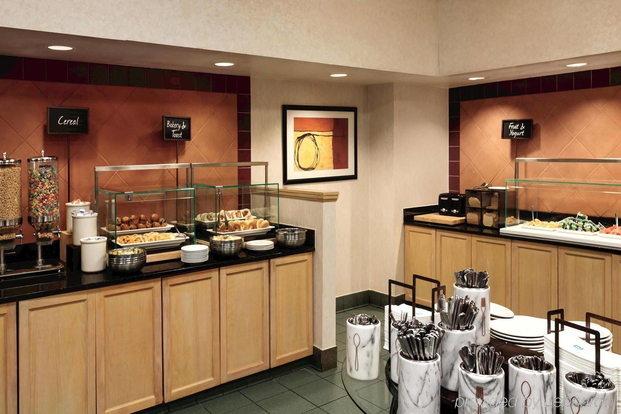 Embassy Suites By Hilton Houston Near The Galleria Εξωτερικό φωτογραφία
