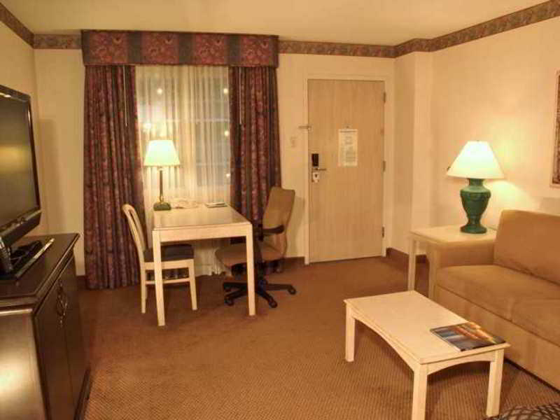 Embassy Suites By Hilton Houston Near The Galleria Δωμάτιο φωτογραφία